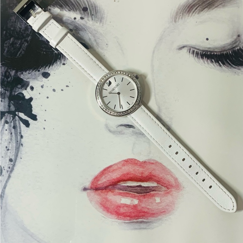 Elegant Swarovski Crystal White Women's Watch